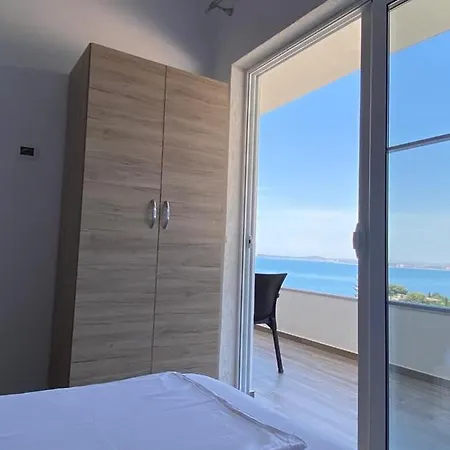 Valona * Vlorë